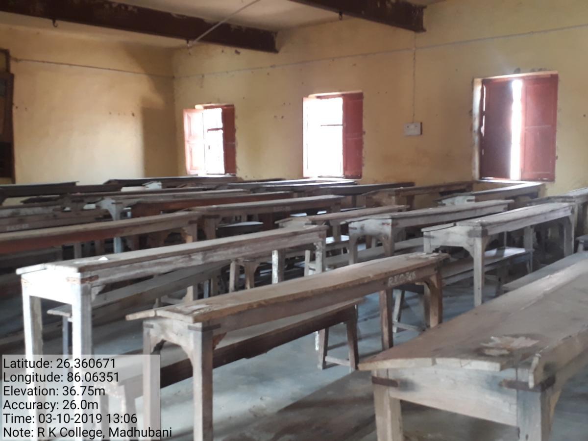 CLASS_ROOM_-15879c.jpg